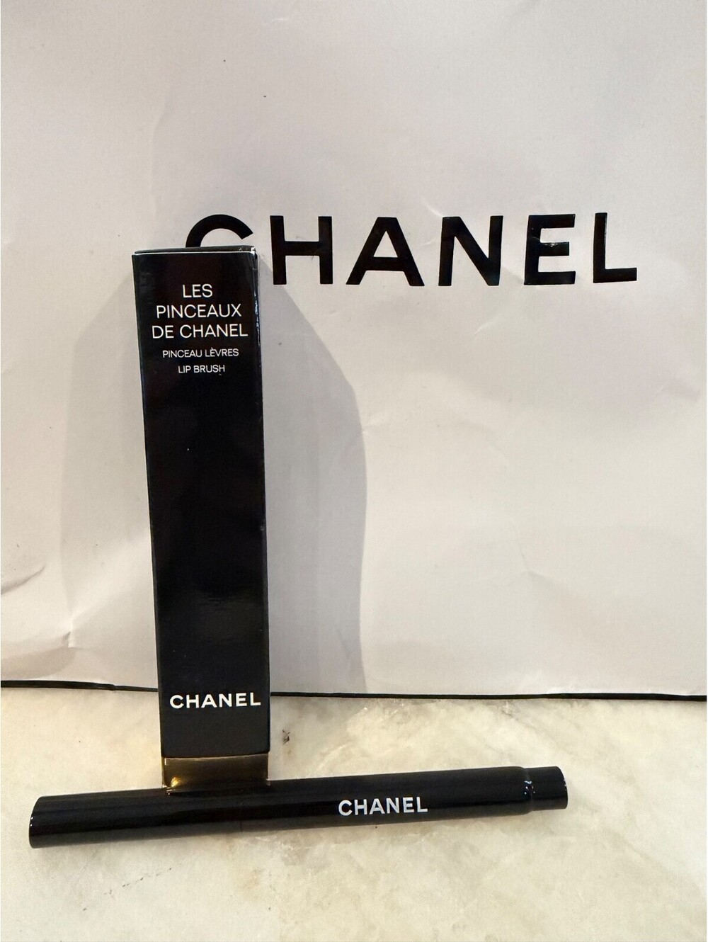 CHANEL Lip Brush 138.380 NIB Retractable Precision Synthetic Bristle Authentic